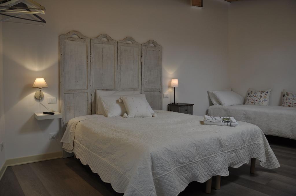 Corsomatteotti62 Bed & Breakfast Brescia Phòng bức ảnh